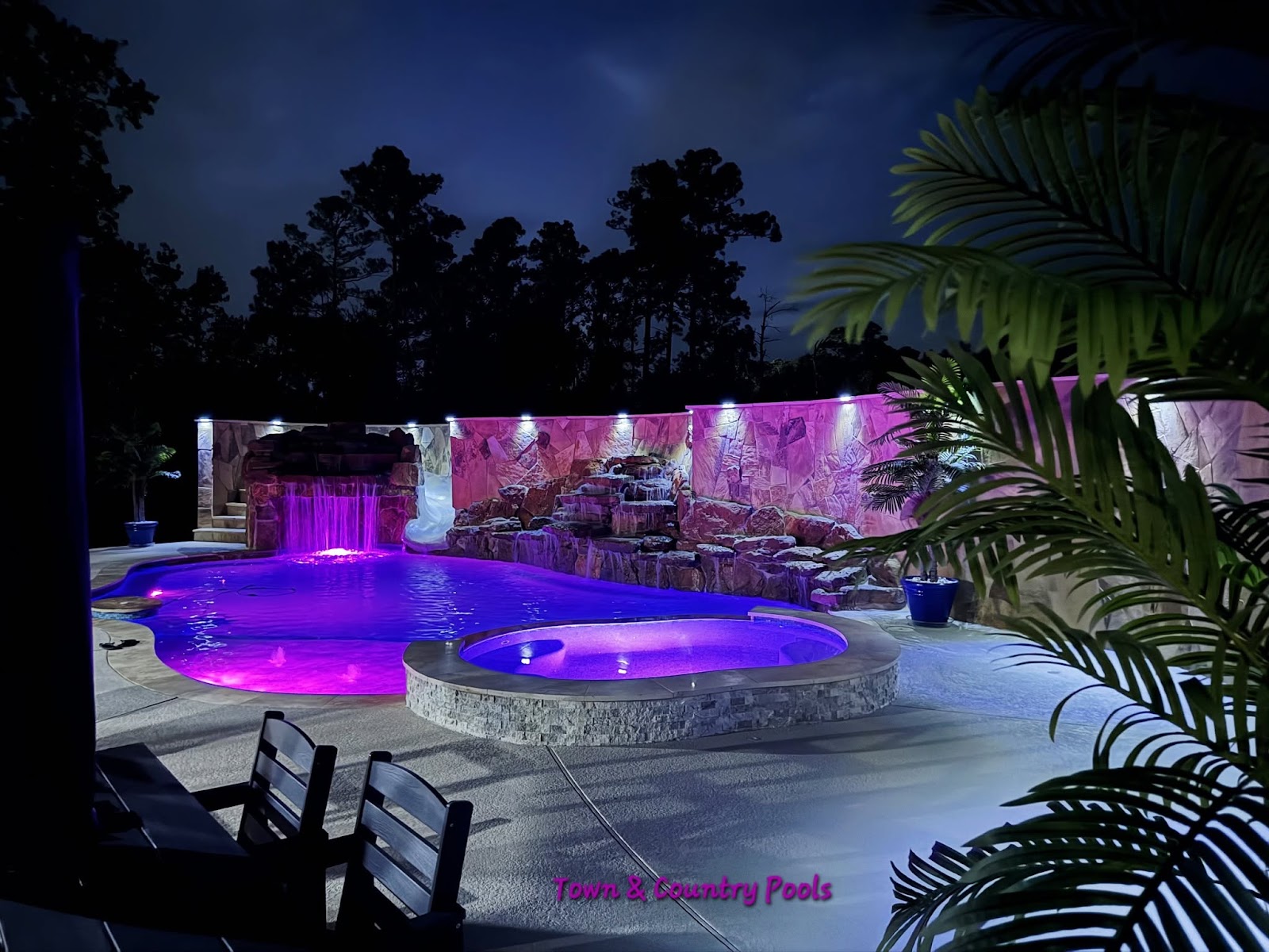 Large Family Pool with Saltwater System